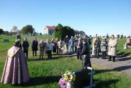Celebracja Dnia Zadusznego na cmentarzu Różańca świętego - All Souls Celebration